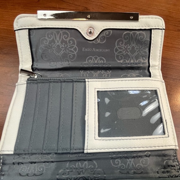 Enzo Angiolini Floral Wallet Tri-Fold Card Slot Zipper Pocket - Picture 14 of 14